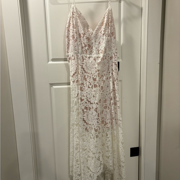 White with beige underlay Lulu’s dress NWT size large - Picture 4 of 5